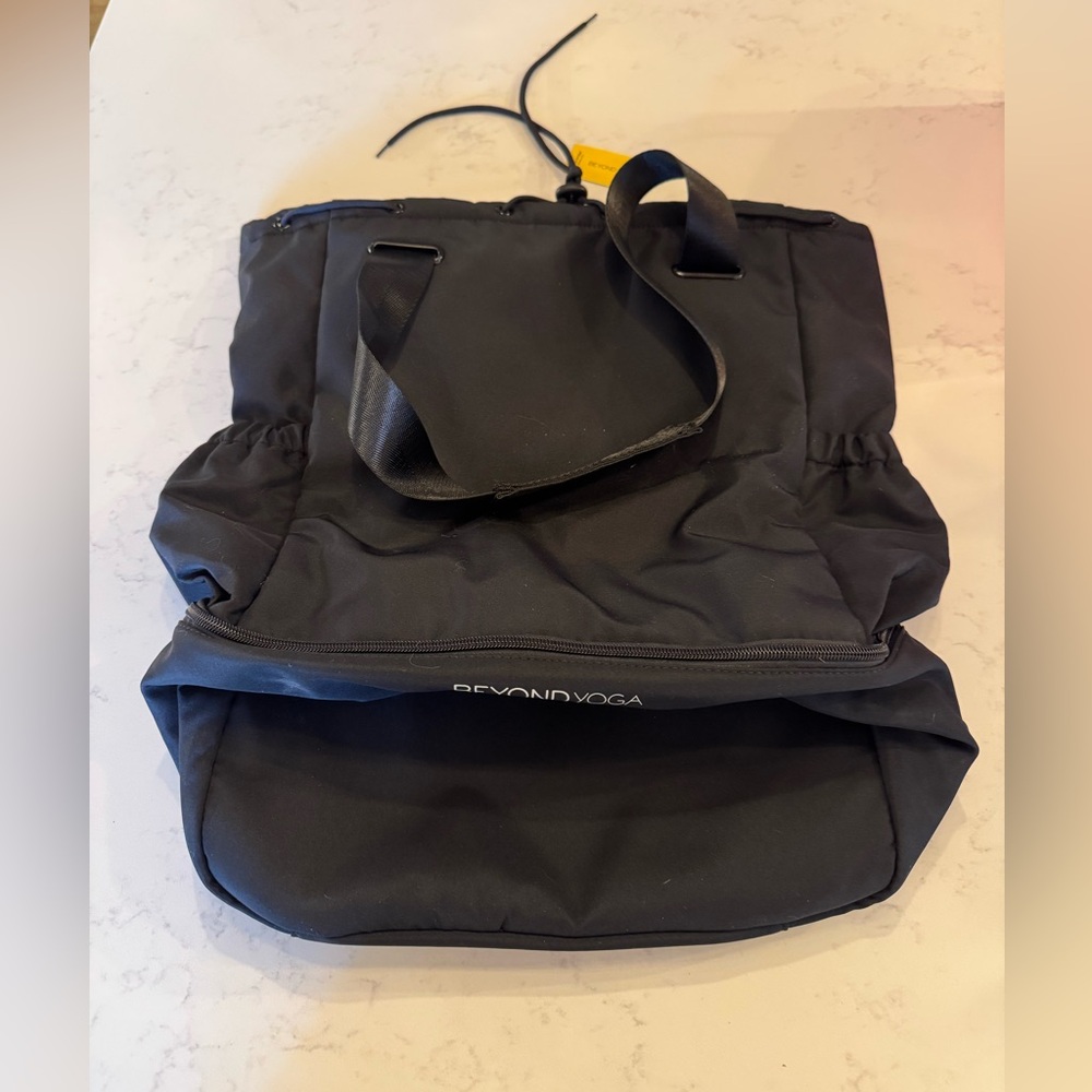 NWT Beyond Yoga backpack